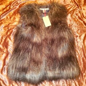 Fur vest